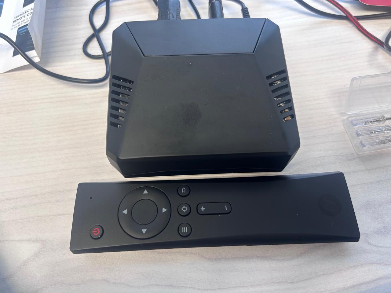 Custom Media Kiosk & Remote Controller (IoT/Embedded)